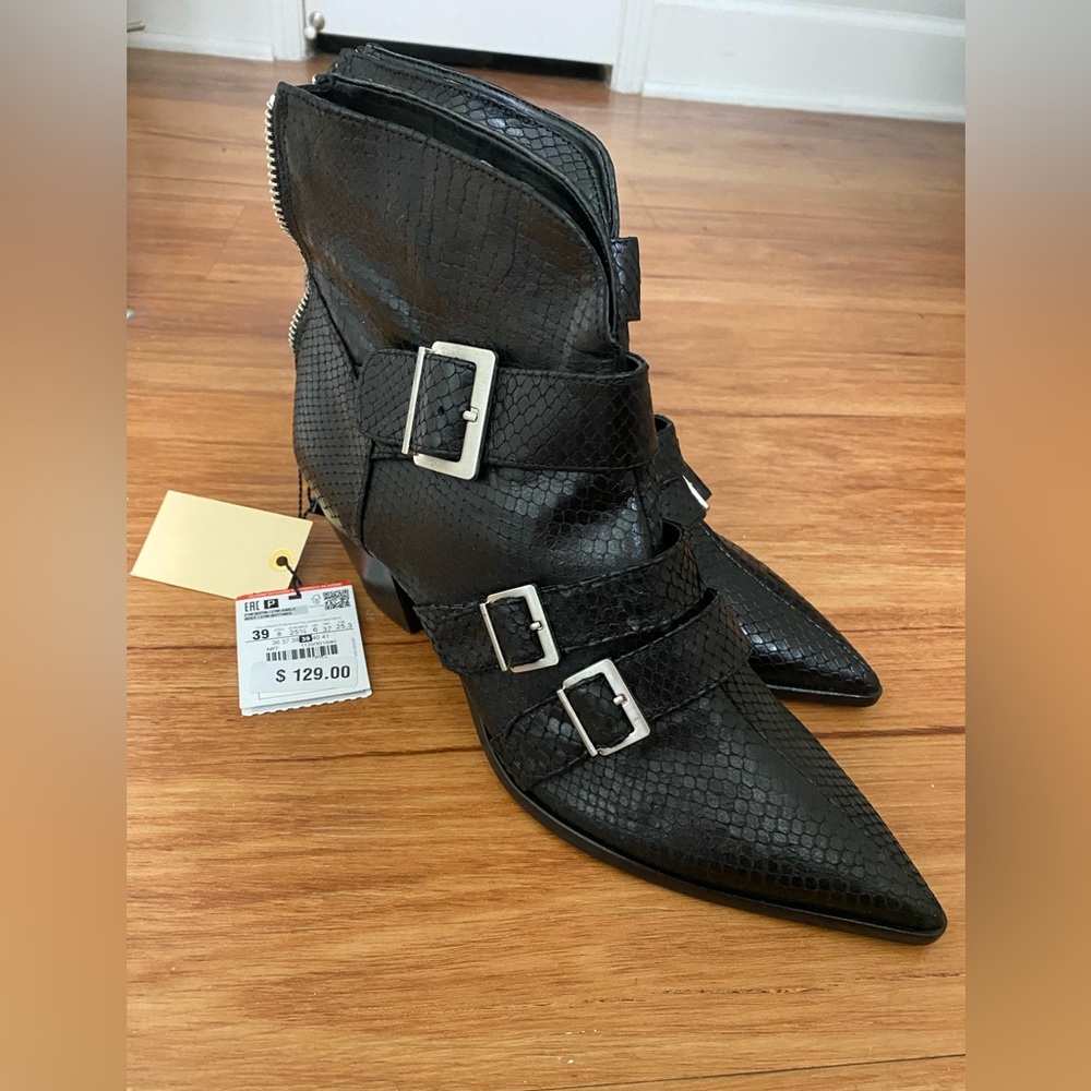 Zara ankle boots, black leather size 39
